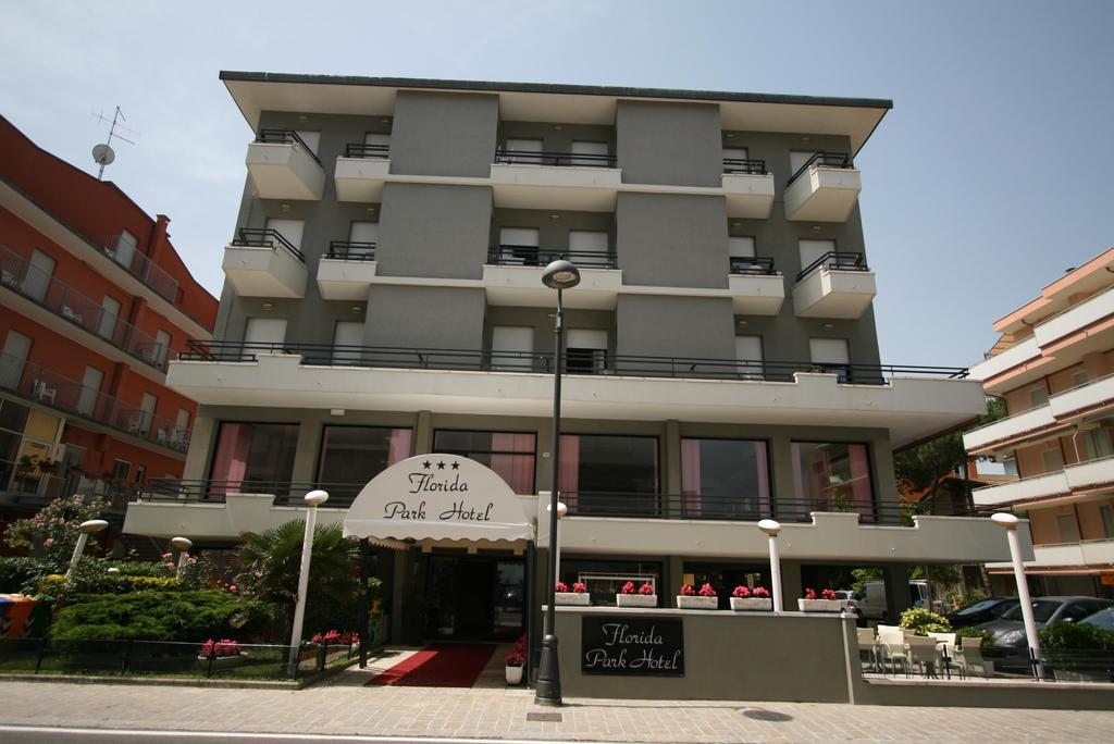 Florida Park Hotel Белларія-Іджеа-Марина Екстер'єр фото