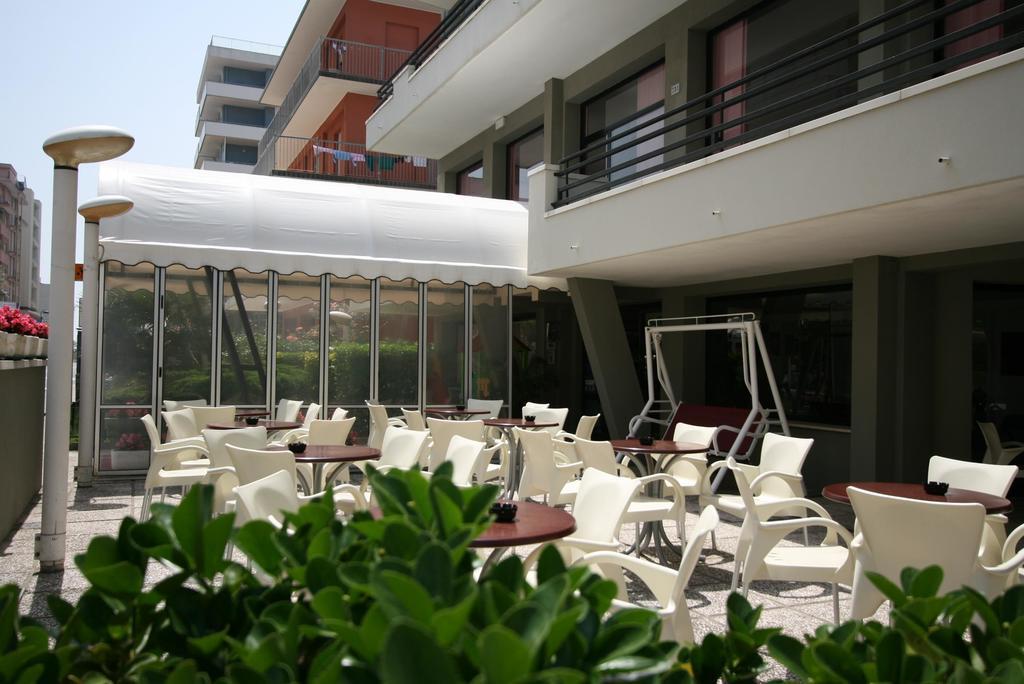Florida Park Hotel Белларія-Іджеа-Марина Екстер'єр фото