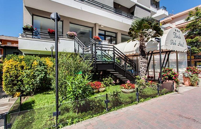 Florida Park Hotel Белларія-Іджеа-Марина Екстер'єр фото